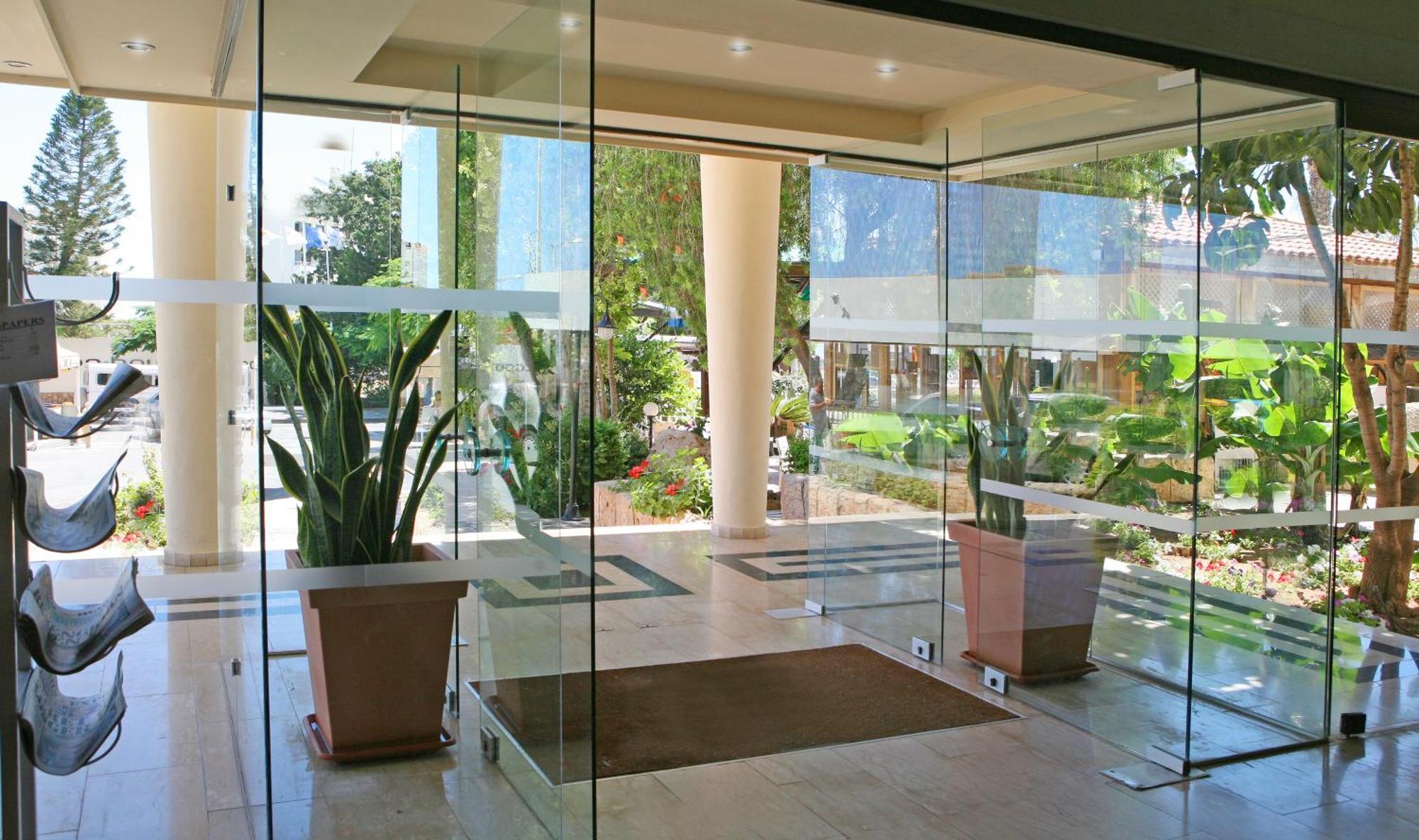 بروتاراس Alva Hotel Apartments المظهر الخارجي الصورة