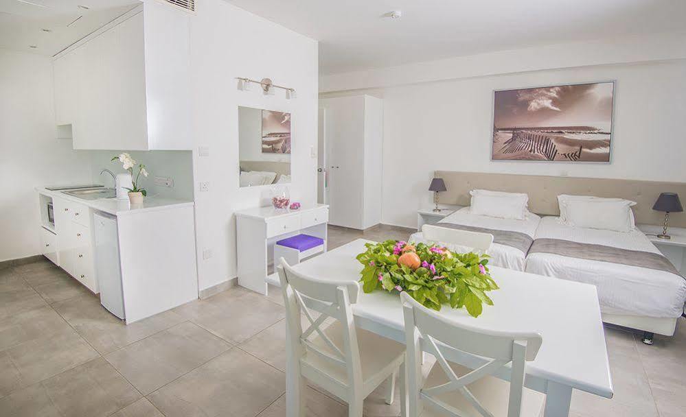 بروتاراس Alva Hotel Apartments المظهر الخارجي الصورة
